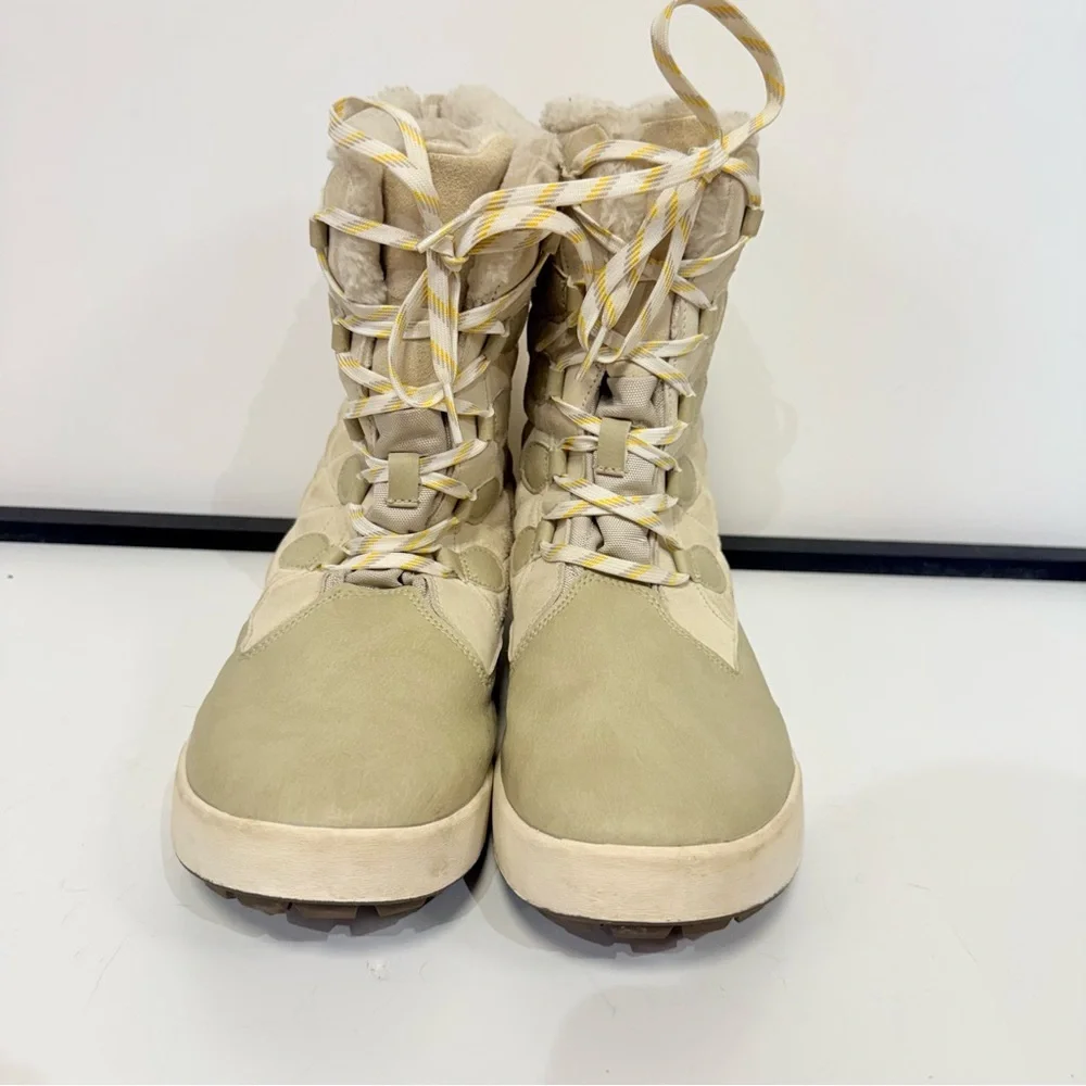 Merrell Heidi Waterproof Snow Boots - Size 7Y (Fits Women 8.5-9) - Cream